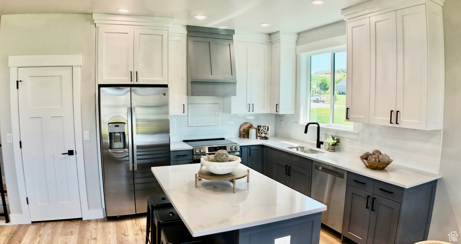 TRAVELLER LANE SUBDIVISION - Residential