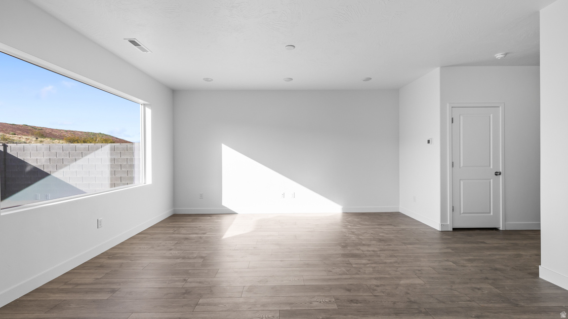 CORRAL HOLLOW AT LONG VALLEY - Residential