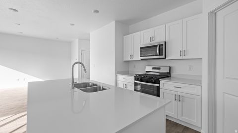 Tiny photo for 1492 S SINAWAVA DR #4130, Washington, UT 84780 (MLS # 2125584)