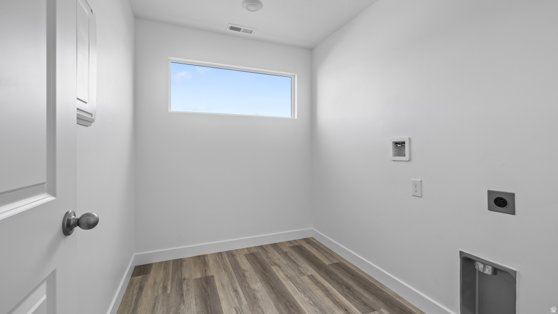 CORRAL HOLLOW AT LONG VALLEY - Residential