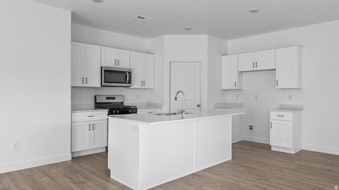 Tiny photo for 1492 S SINAWAVA DR #4130, Washington, UT 84780 (MLS # 2125584)