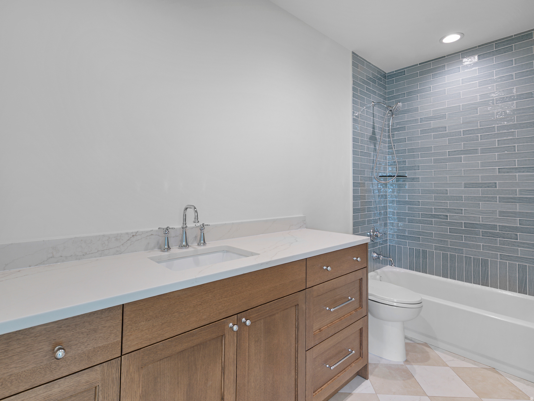 HEART OF POLE PATCH PHASE 3 - Residential