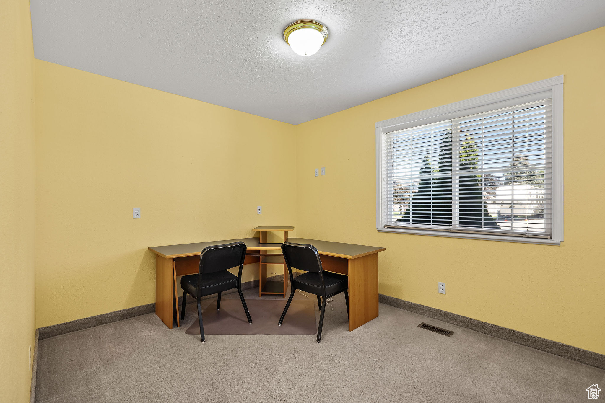 COUNTRY GLUB VILLAGE - Residential