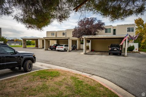 Photo of 5188 S GRAVENSTEIN PARK, Salt Lake City, UT 84123 (MLS # 2119404) Photo of 5188 S GRAVENSTEIN PARK, Salt Lake City, UT 84123 (MLS # 2119404)