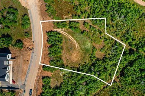 Tiny photo for 1395 S EAGLENEST DR #119, Woodland Hills, UT 84653 (MLS # 2138372)