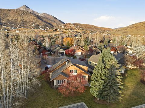 Tiny photo for 57 W OBERLAND CT, Midway, UT 84049 (MLS # 2126626)