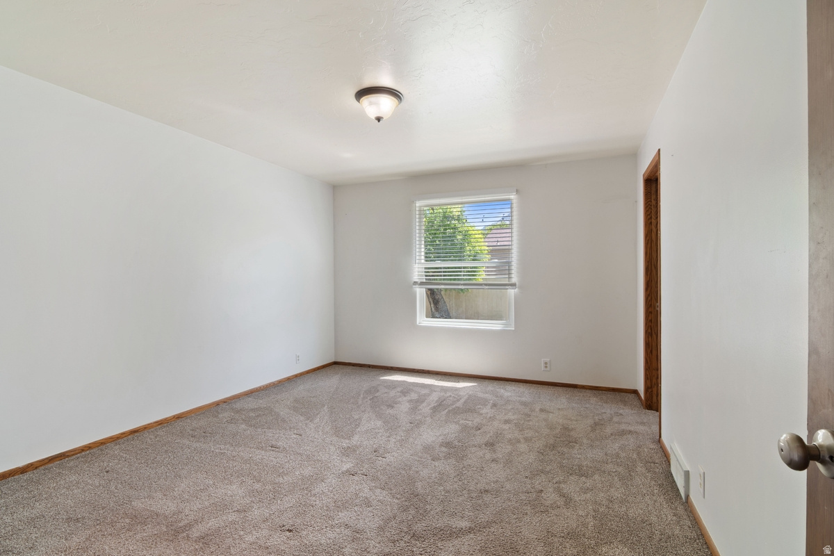 TAYLOR ESTATES - Residential