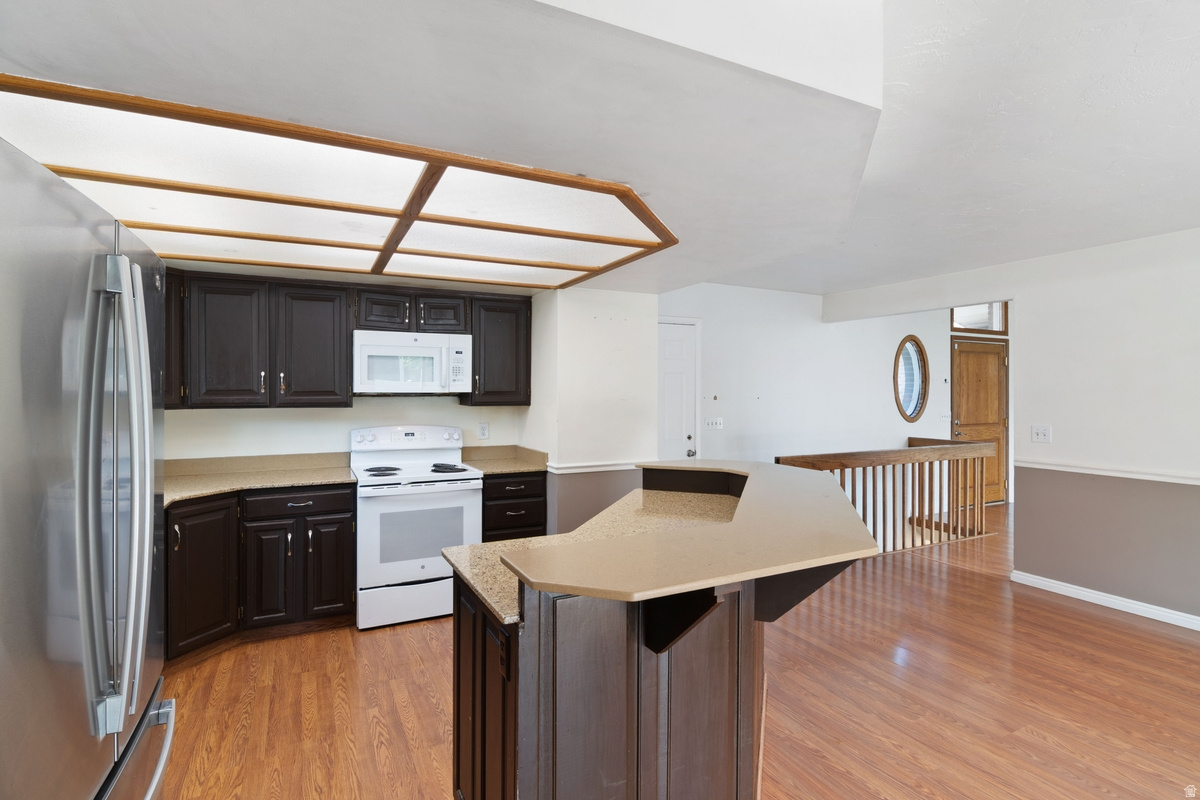TAYLOR ESTATES - Residential