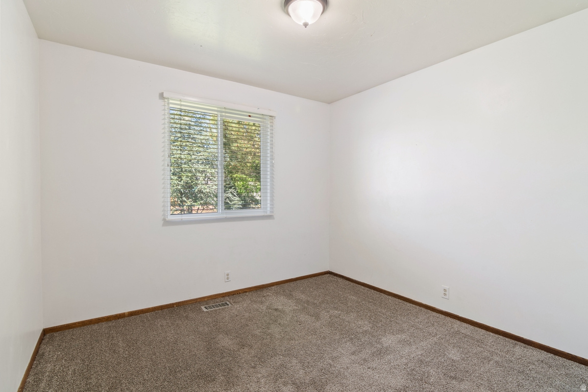 TAYLOR ESTATES - Residential
