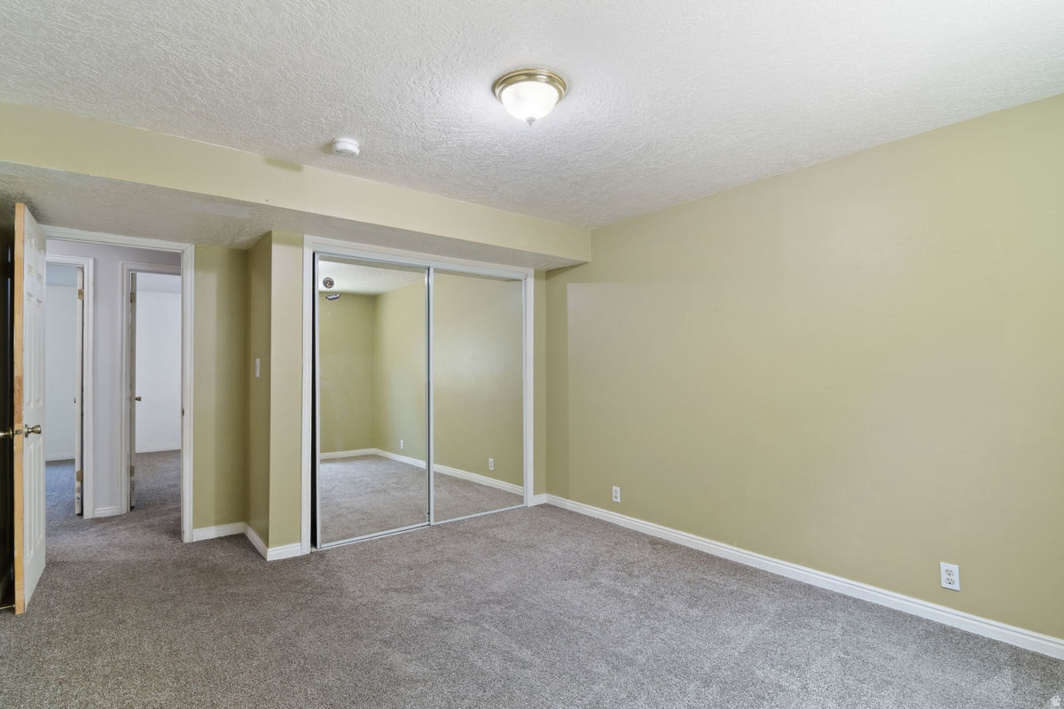 TAYLOR ESTATES - Residential