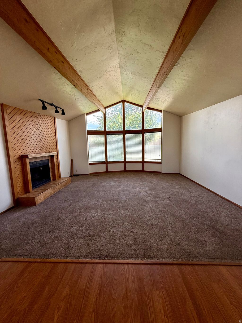 Photo of 11119 S LONDONDERRY DR E, Sandy, UT 84092 (MLS # 2160440)