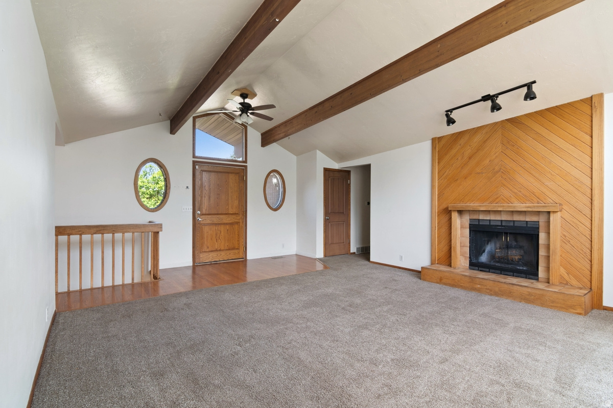 TAYLOR ESTATES - Residential