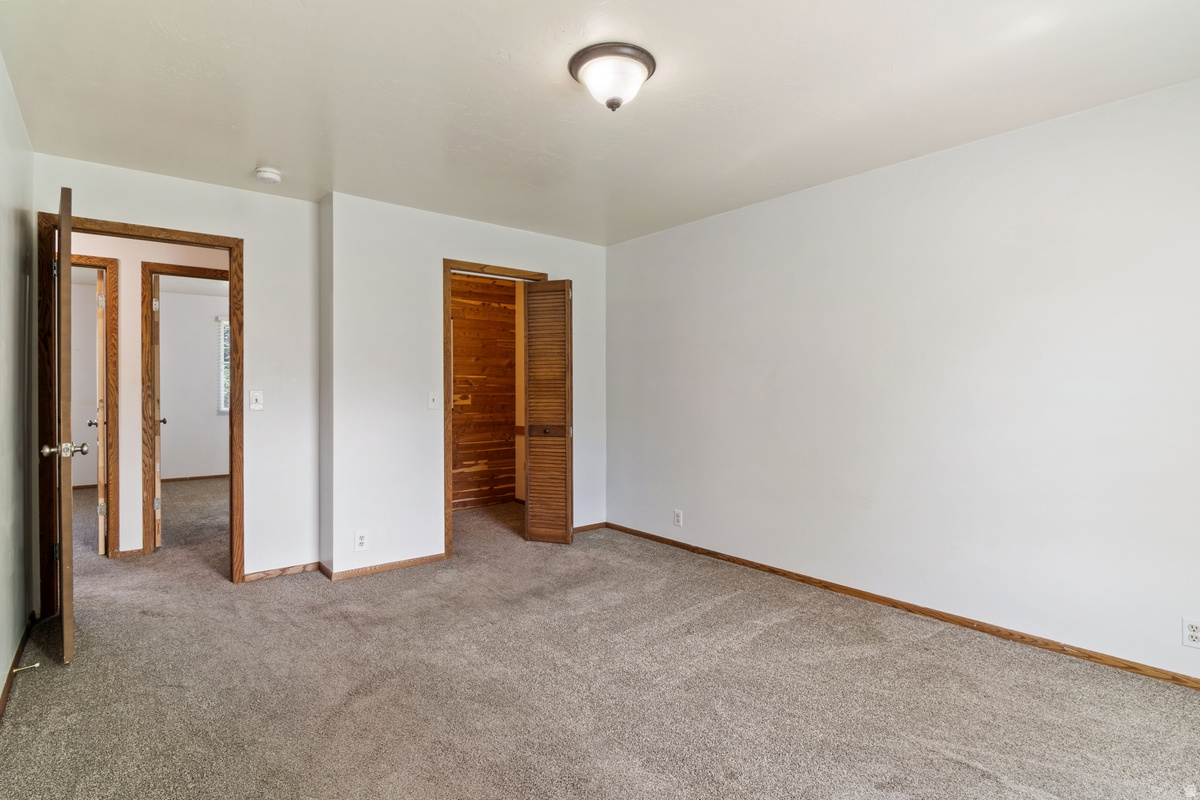 TAYLOR ESTATES - Residential