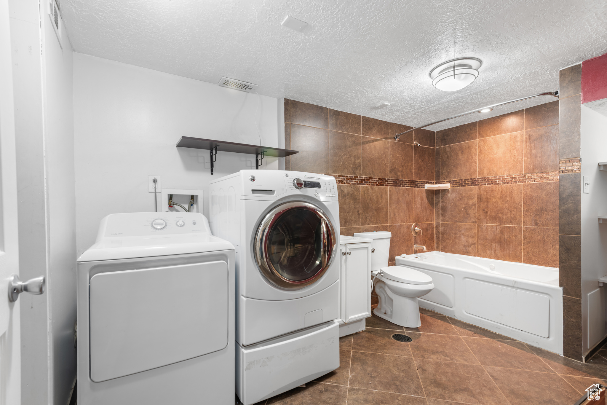 MAPLEWOOD ESTATES SU - Residential