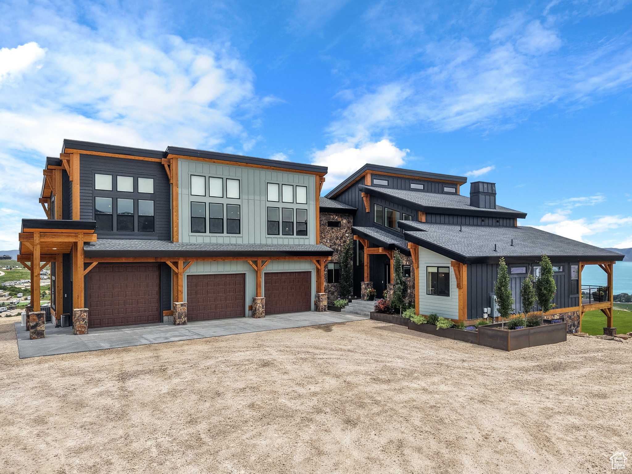 CANYON EST - Residential