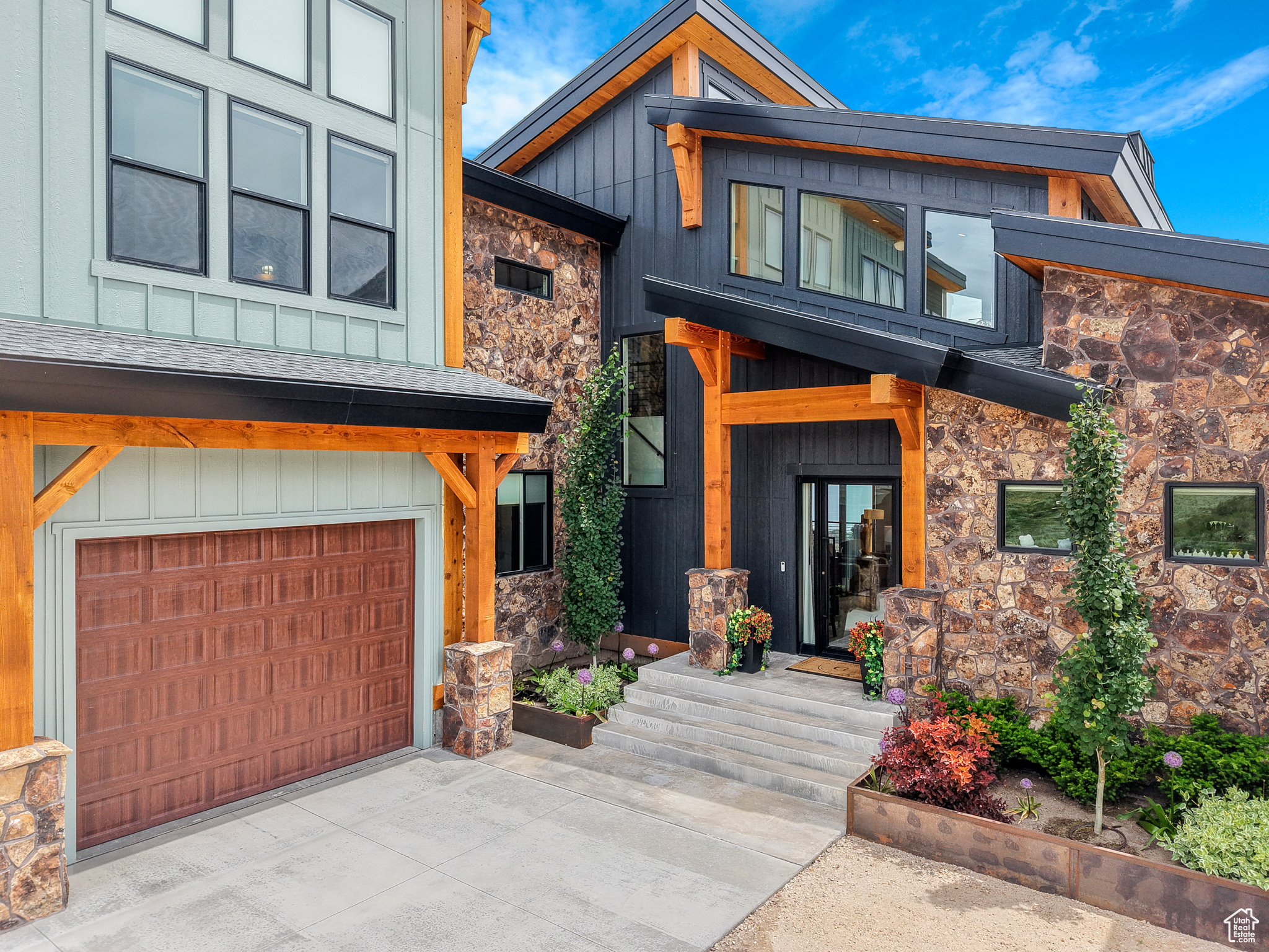 CANYON EST - Residential