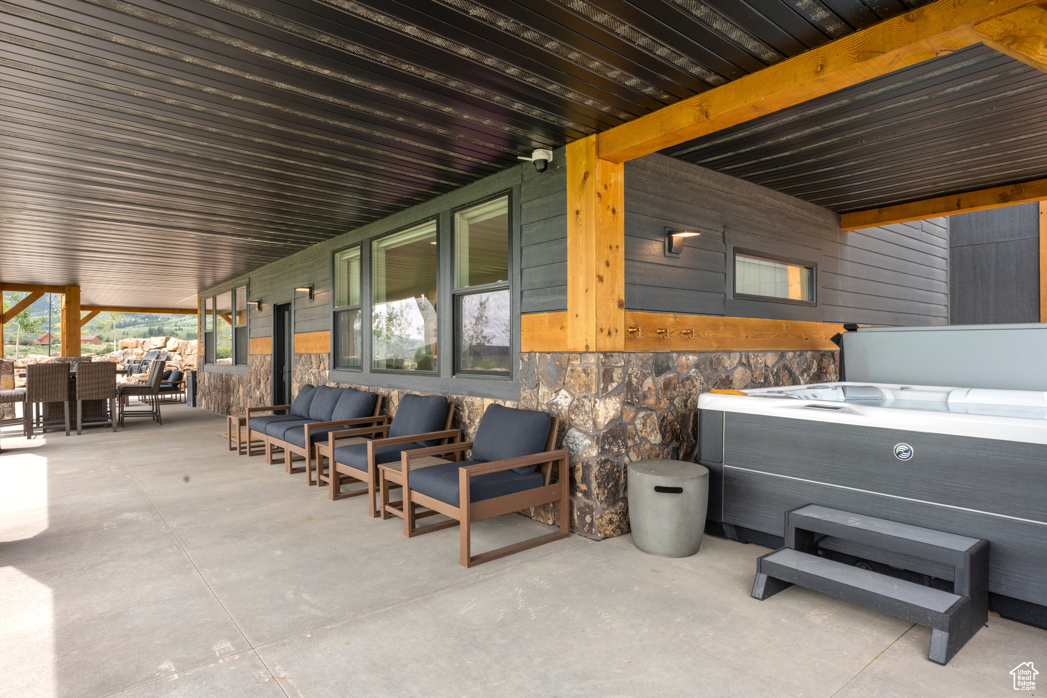 CANYON EST - Residential