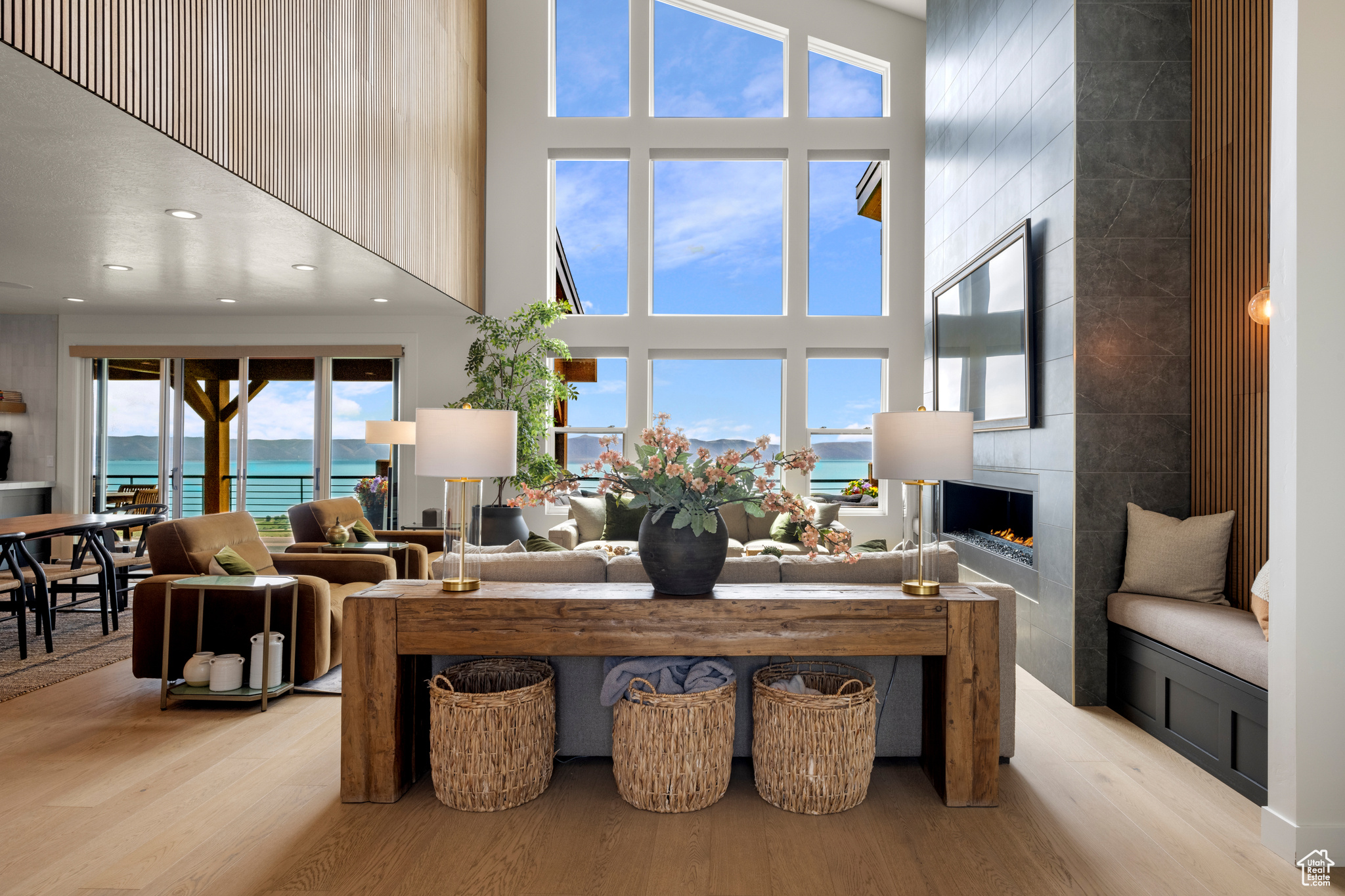 CANYON EST - Residential