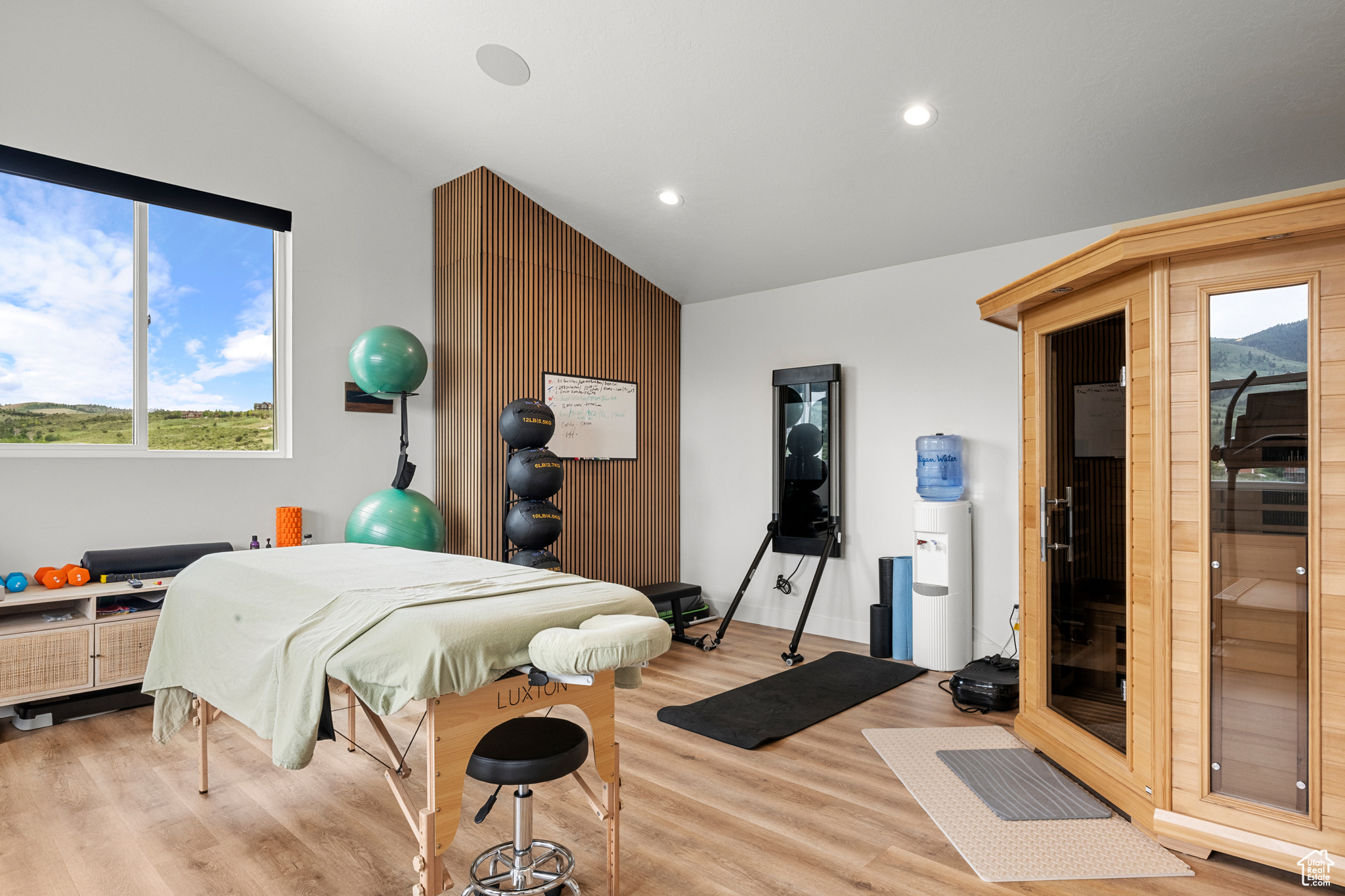 CANYON EST - Residential