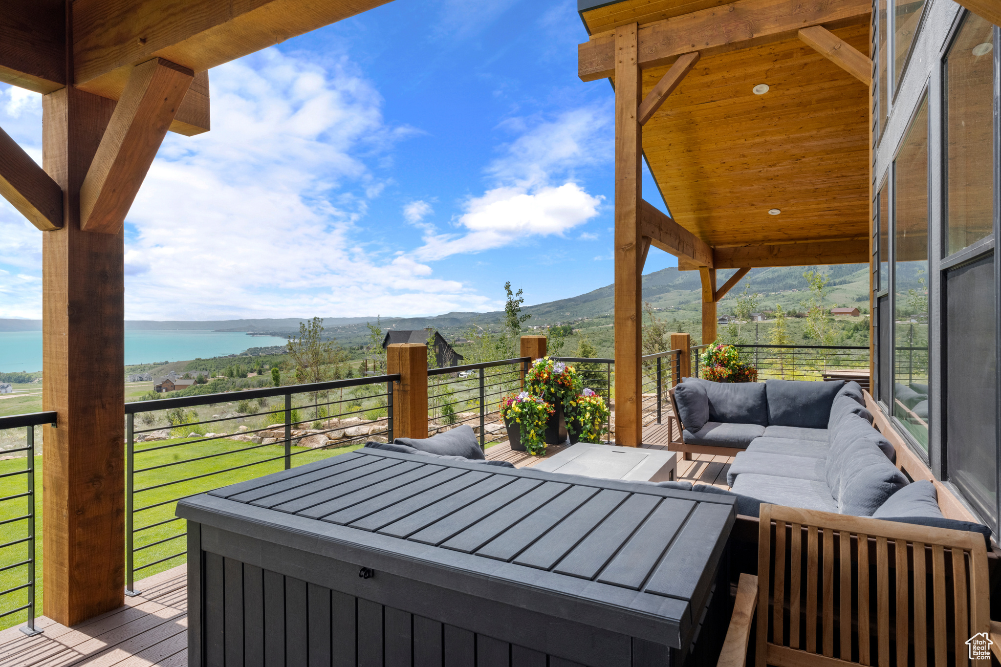 CANYON EST - Residential