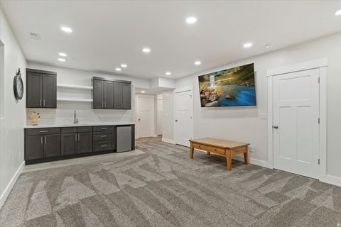Tiny photo for 365 S MOUNTAIN RD, Fruit Heights, UT 84037 (MLS # 2159669)