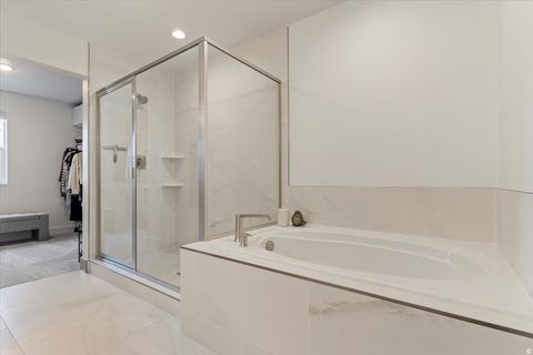 Tiny photo for 365 S MOUNTAIN RD, Fruit Heights, UT 84037 (MLS # 2159669)