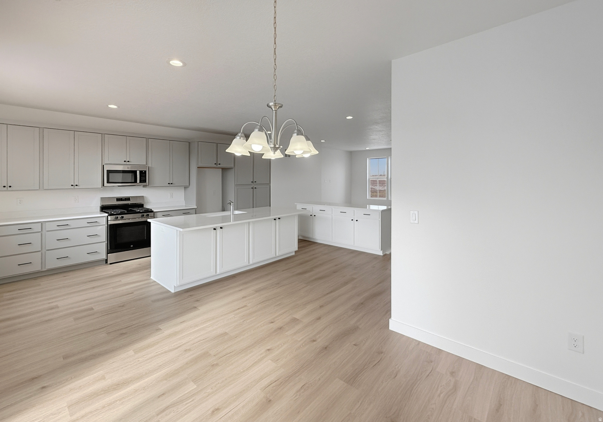 DAYBREAK - Residential