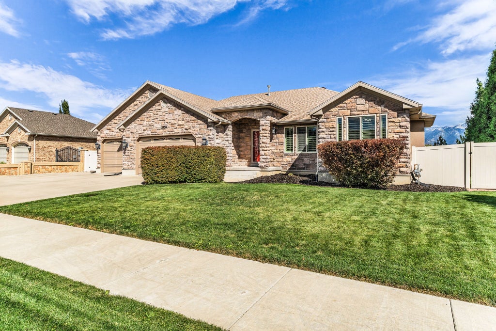 Photo of 11159 S VIA ENCANTADA WAY, South Jordan, UT 84095 (MLS # 2186098)