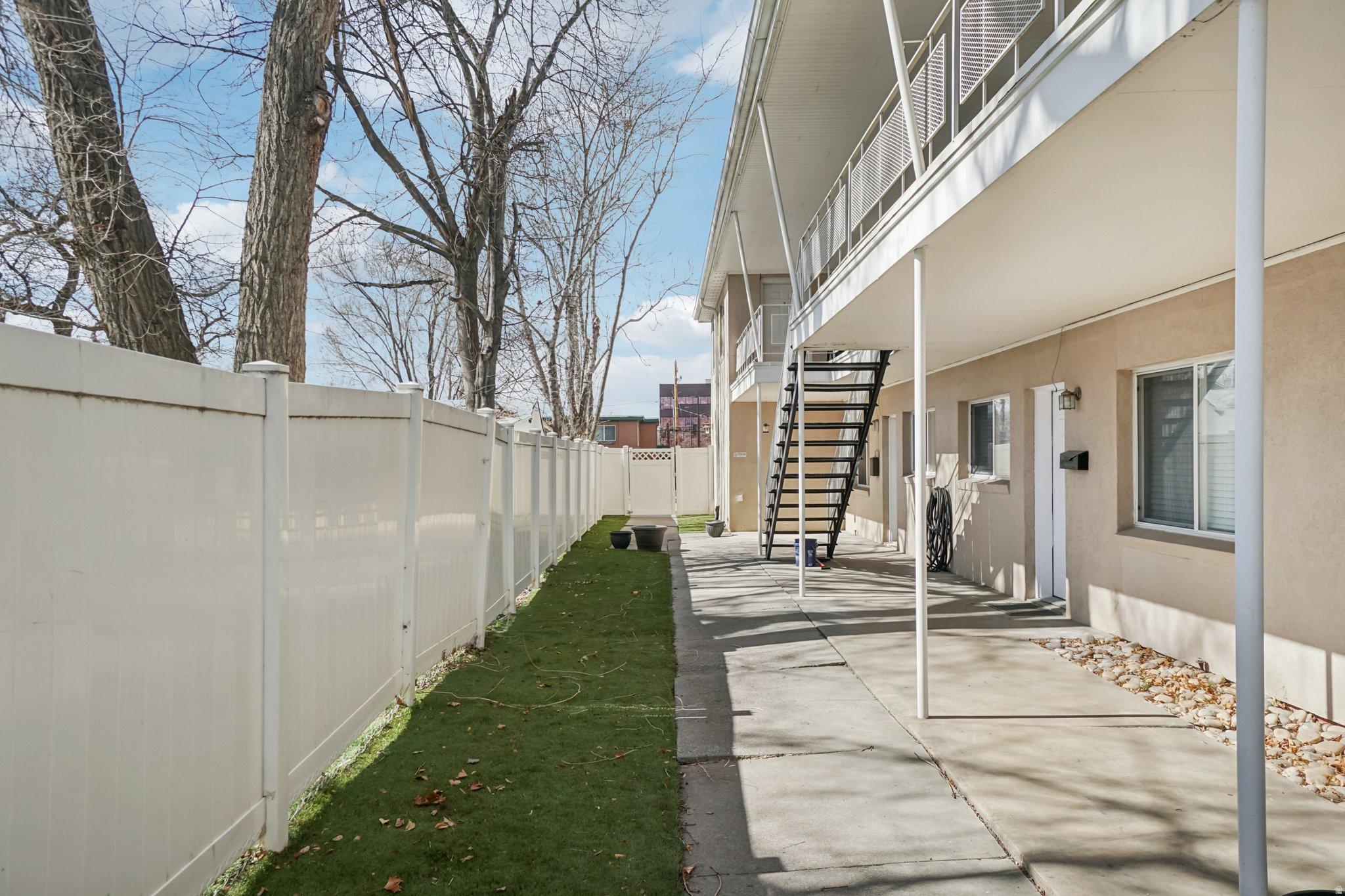 VILLA PARK CONDOMINI - Residential