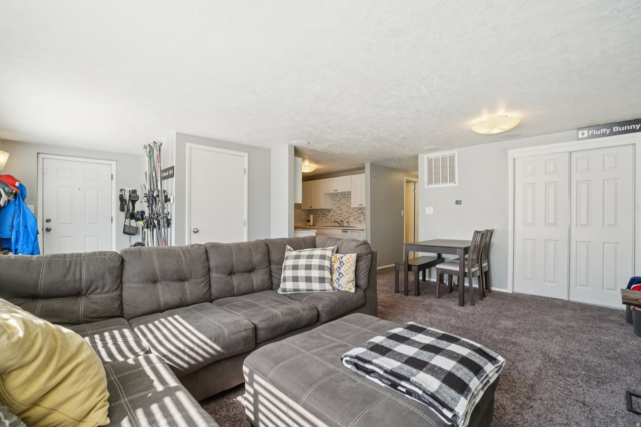 VILLA PARK CONDOMINI - Residential