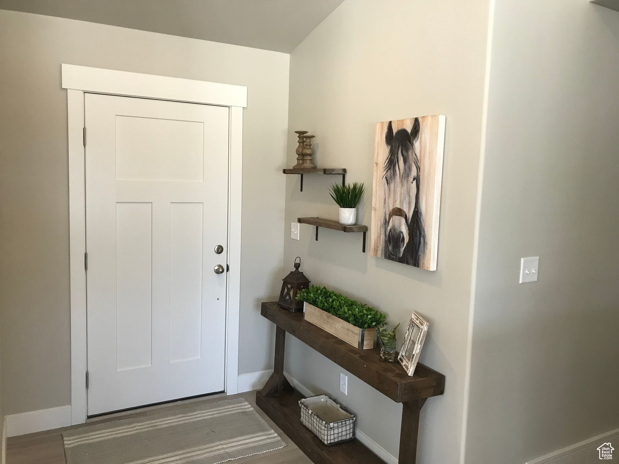 MONA PEAKS - Residential