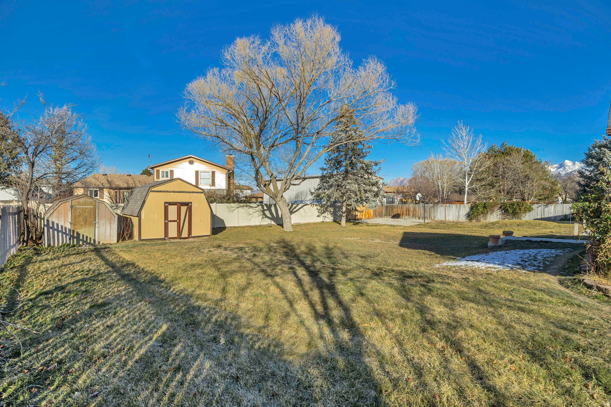 CHATTEL ESTATES - Residential