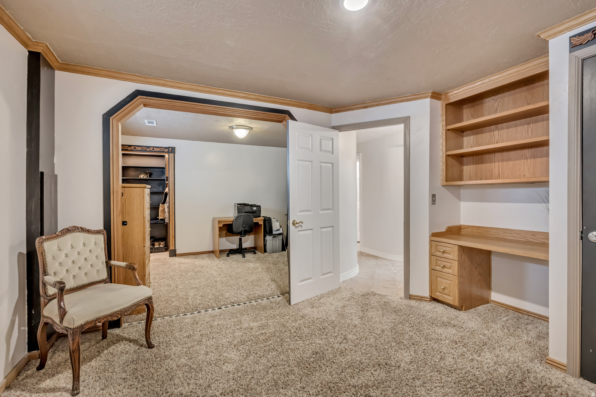 CHATTEL ESTATES - Residential