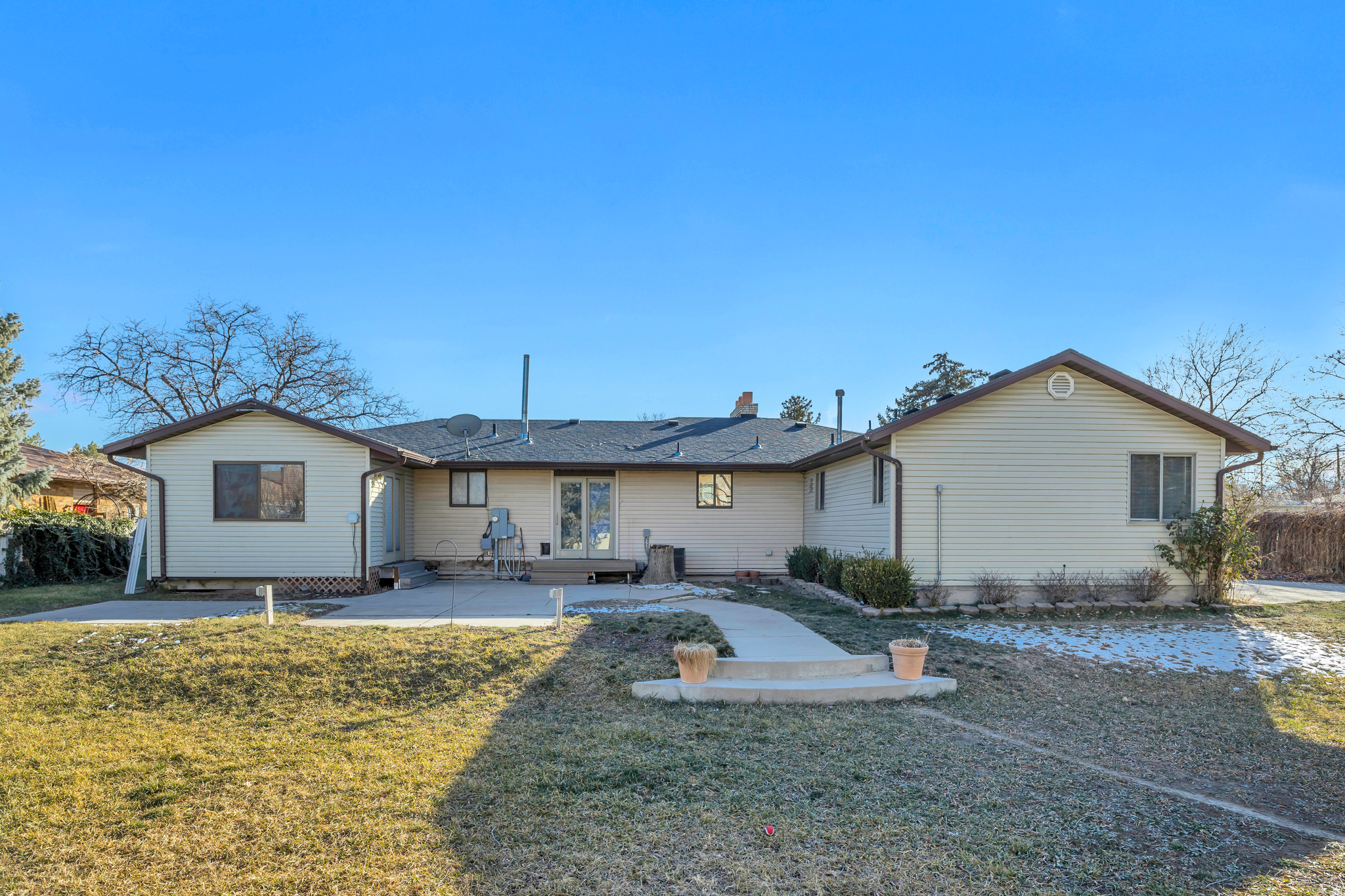 CHATTEL ESTATES - Residential