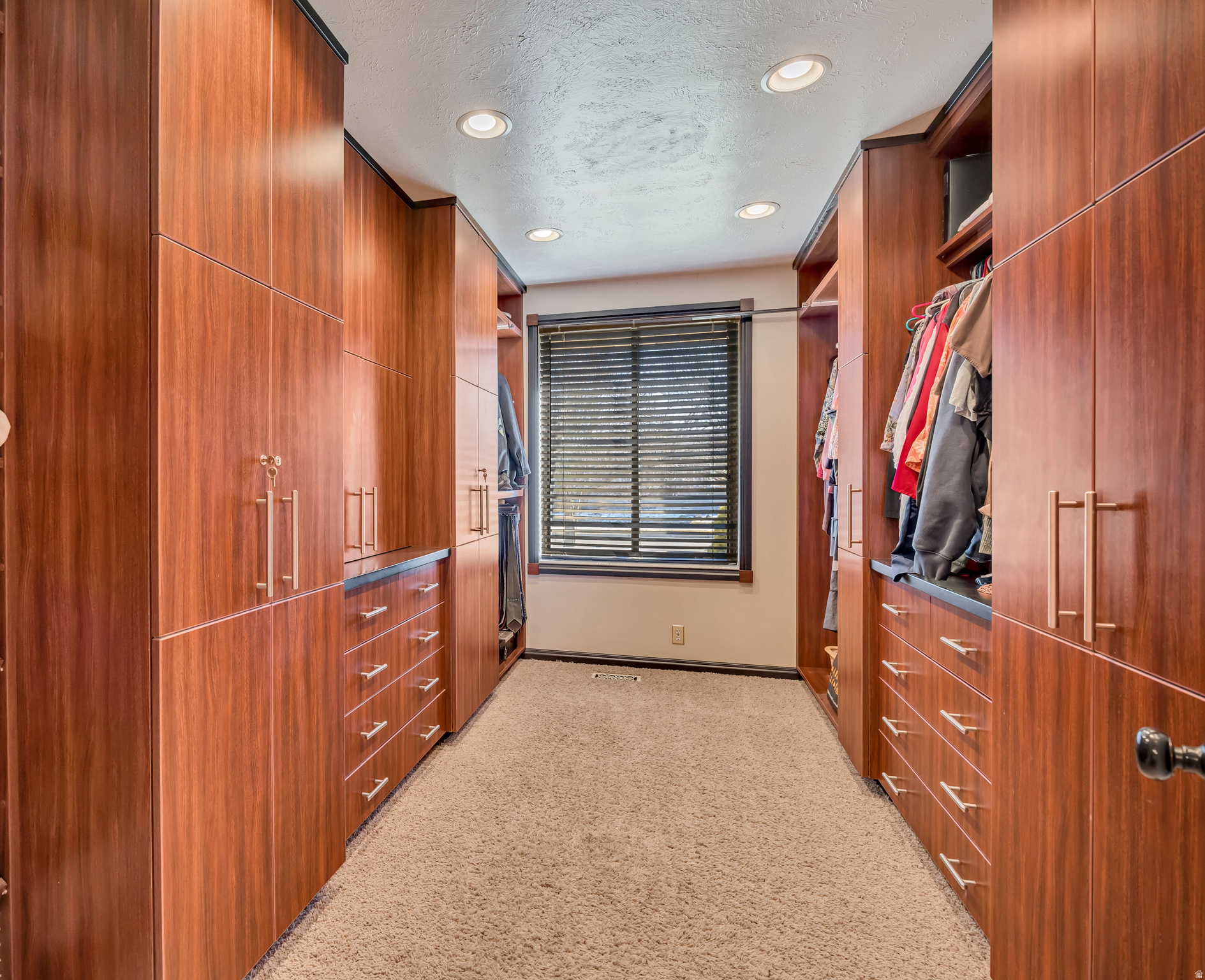 CHATTEL ESTATES - Residential