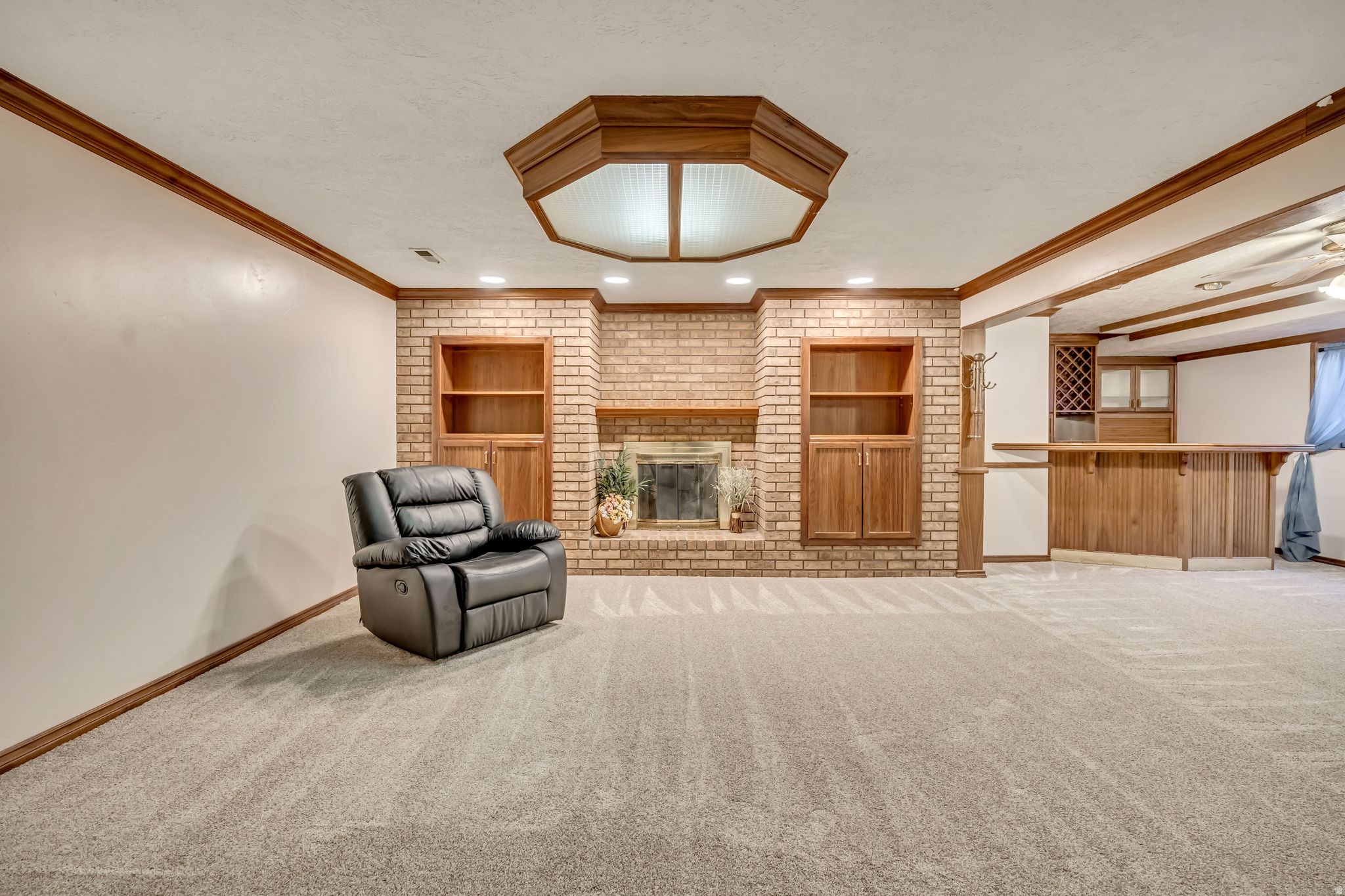 CHATTEL ESTATES - Residential