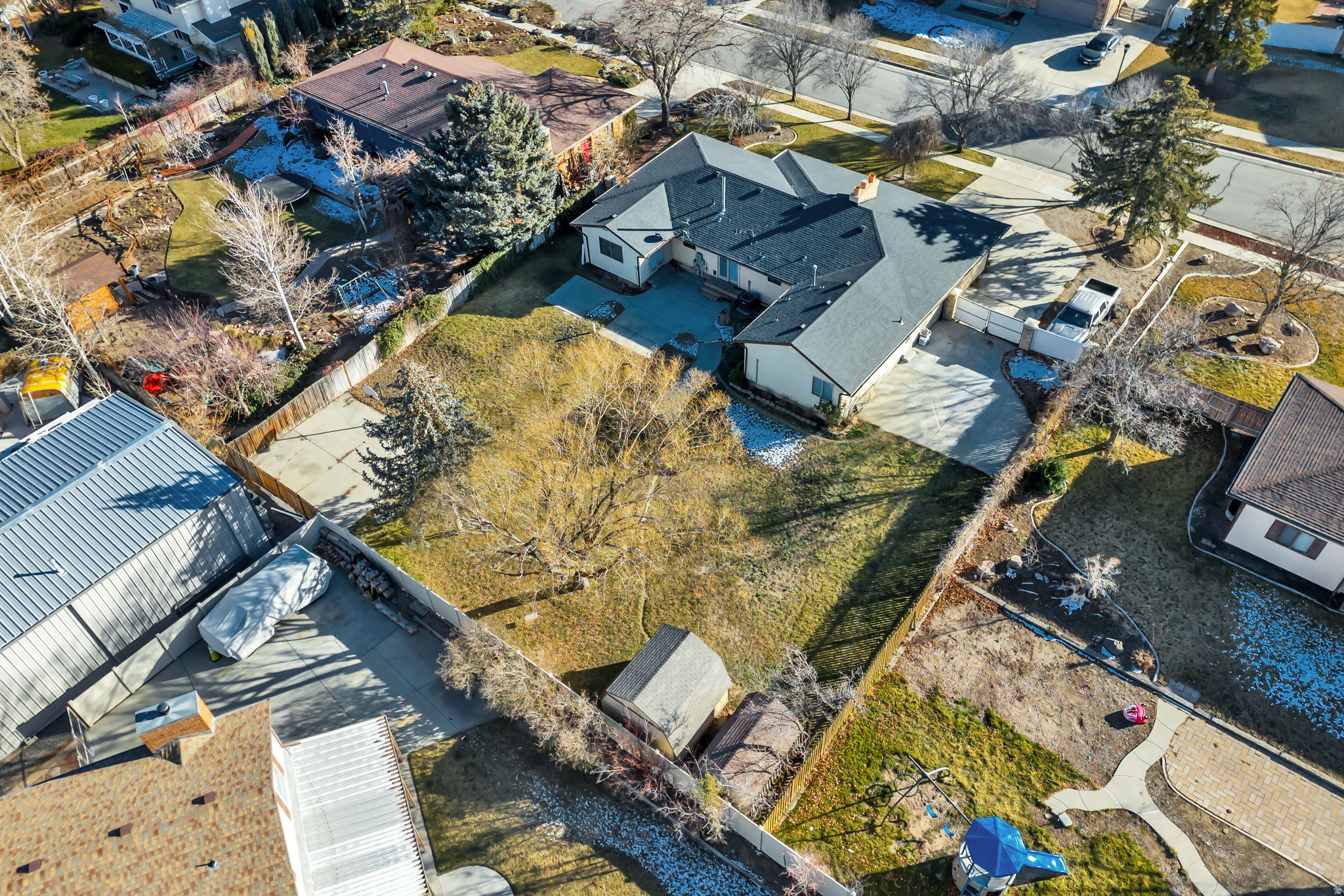 CHATTEL ESTATES - Residential