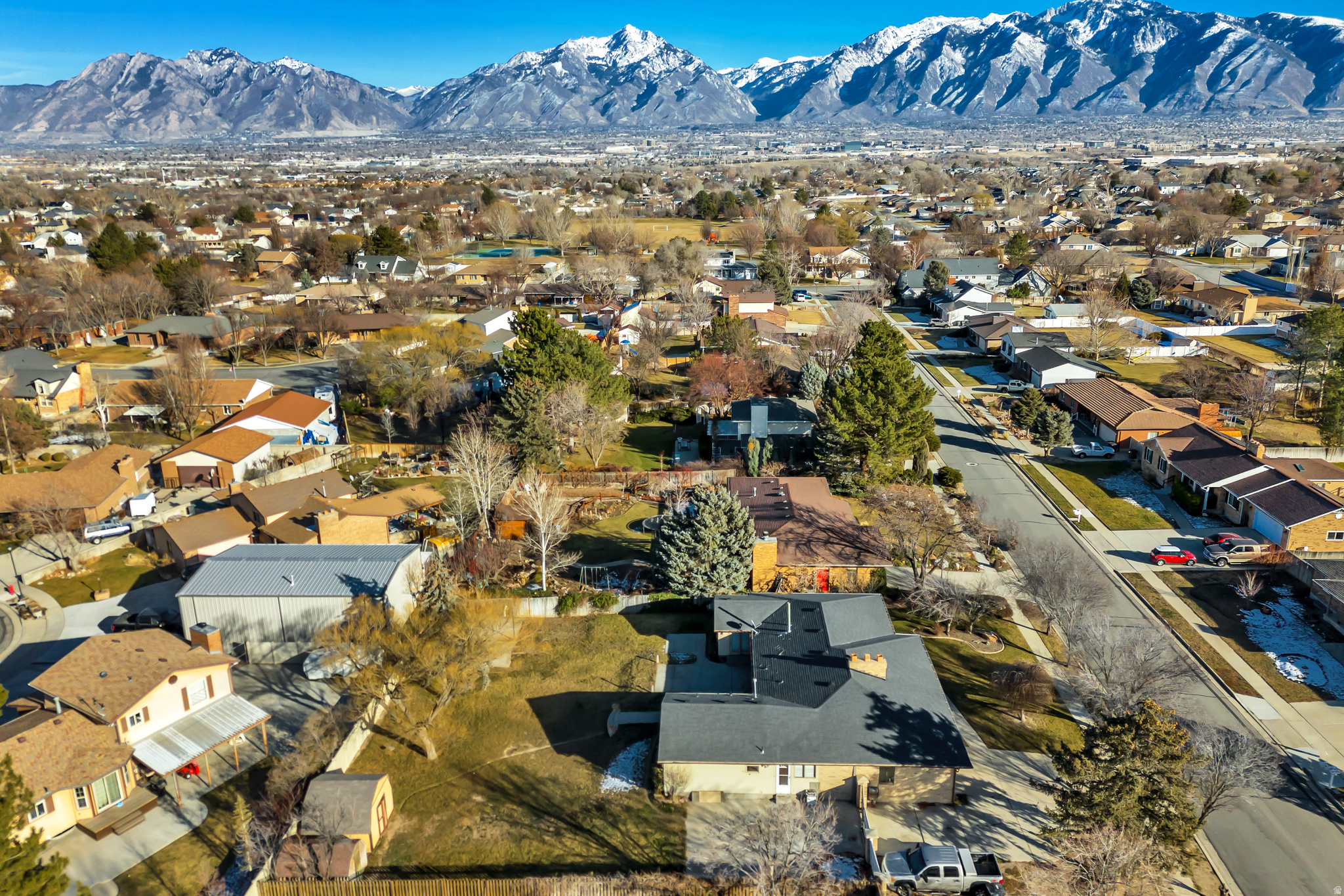 CHATTEL ESTATES - Residential