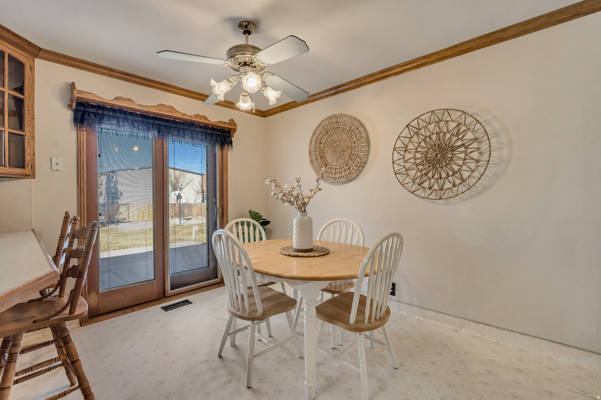 CHATTEL ESTATES - Residential