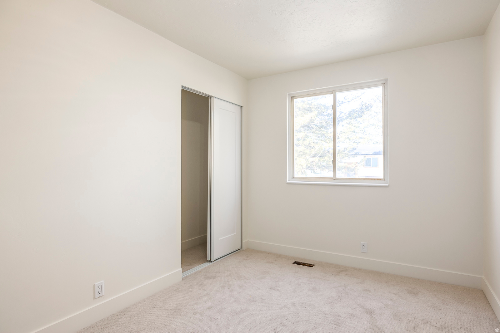 WILLOW BAY - Residential