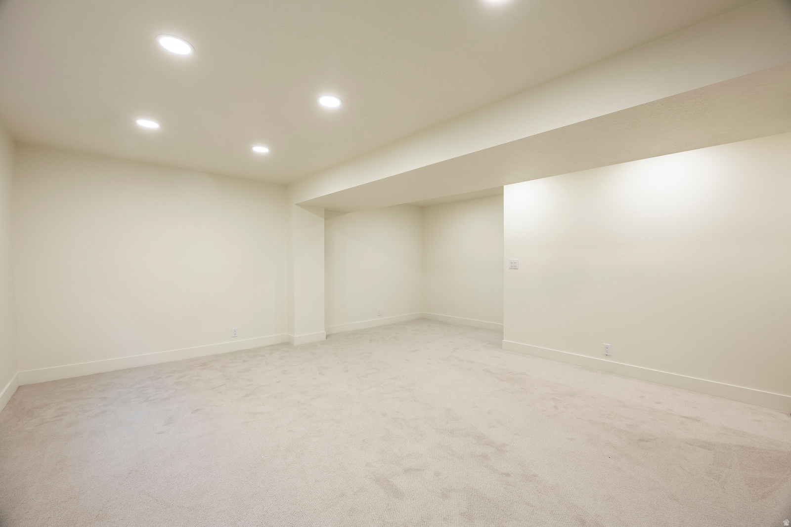 WILLOW BAY - Residential