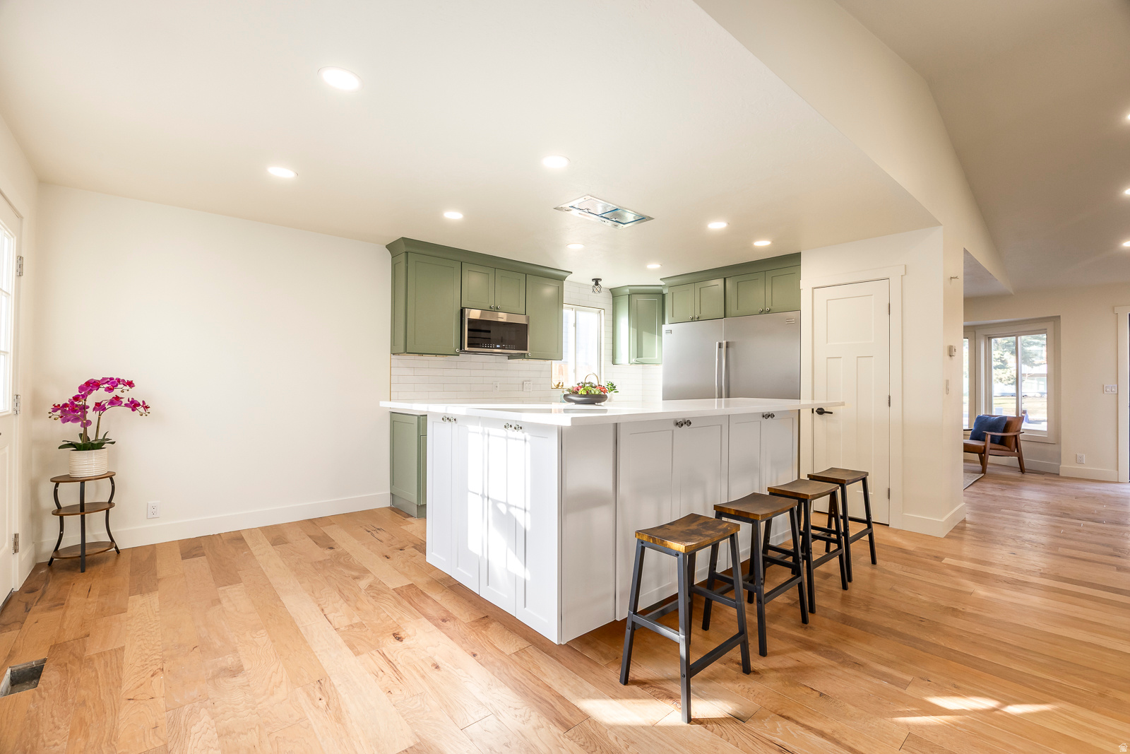 WILLOW BAY - Residential