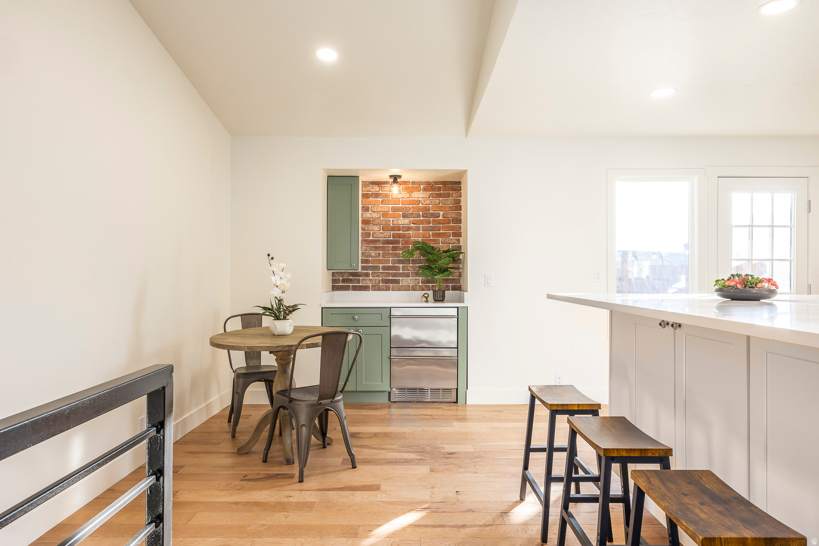 WILLOW BAY - Residential