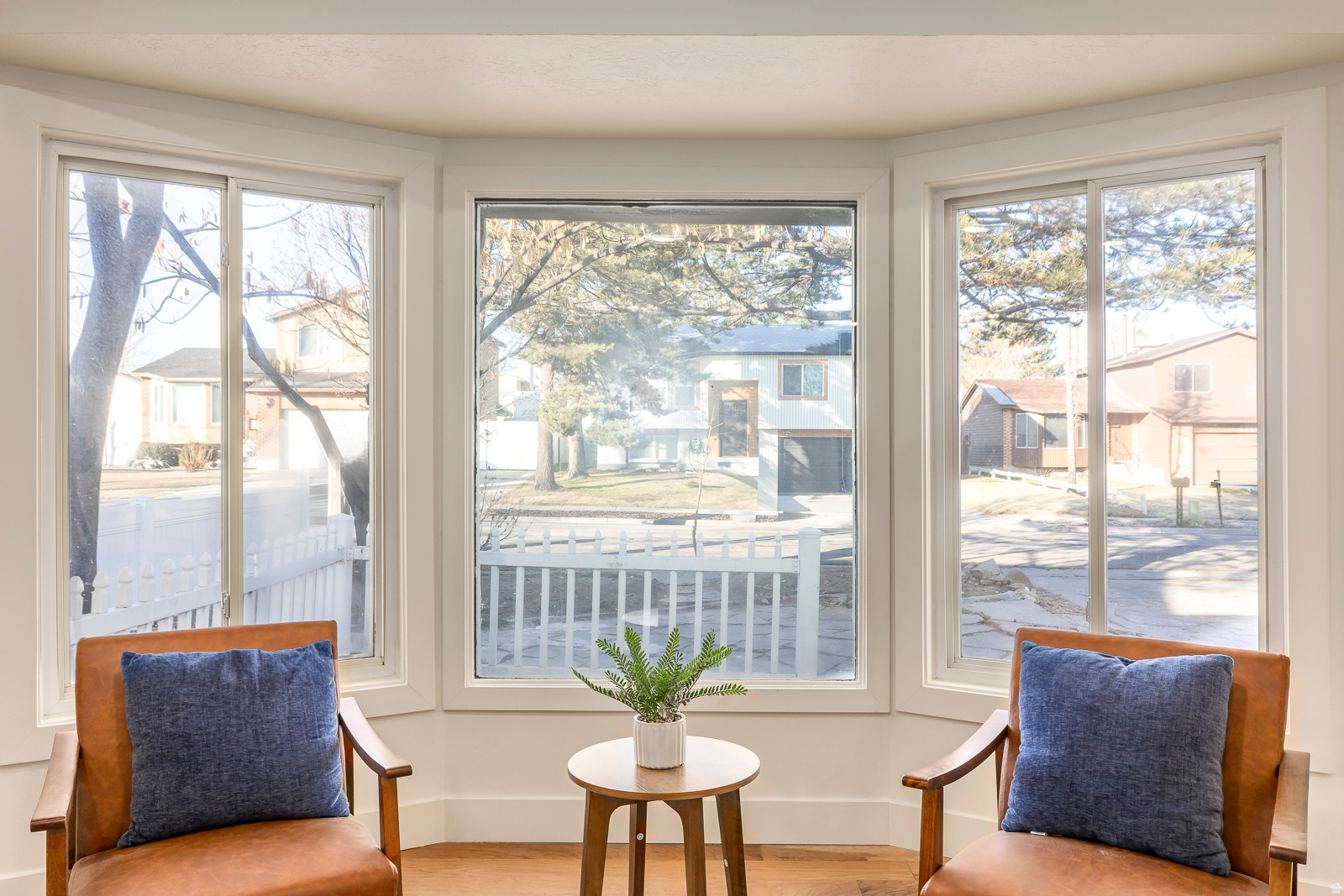 WILLOW BAY - Residential