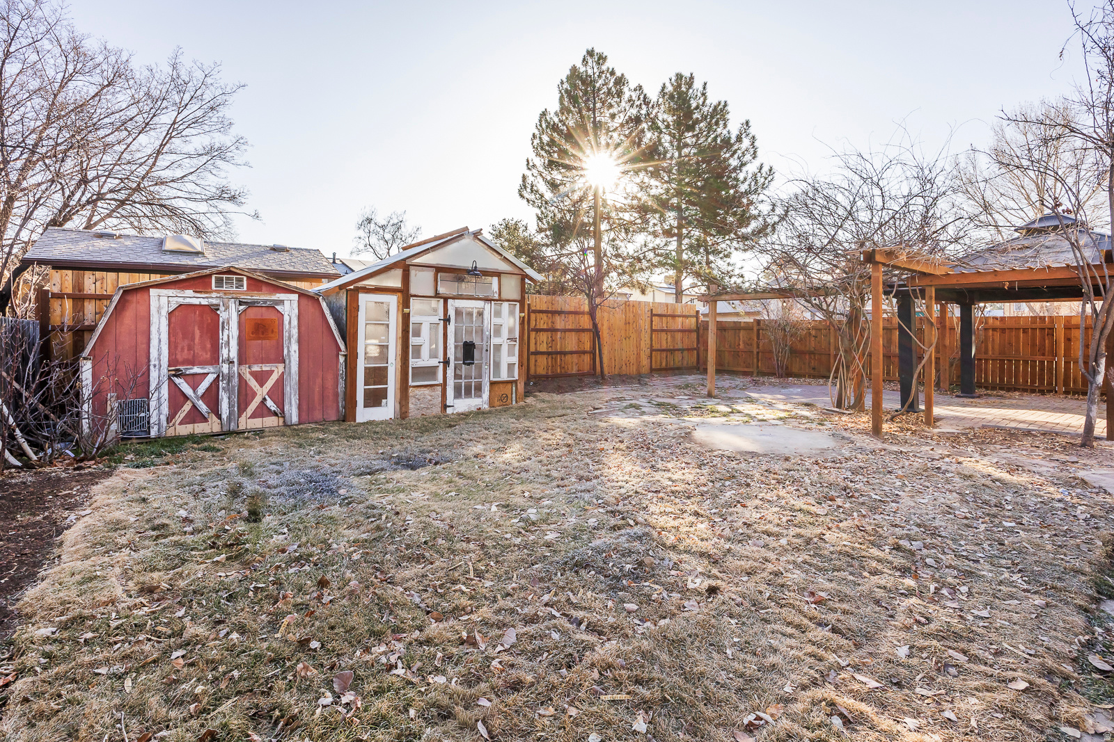 WILLOW BAY - Residential