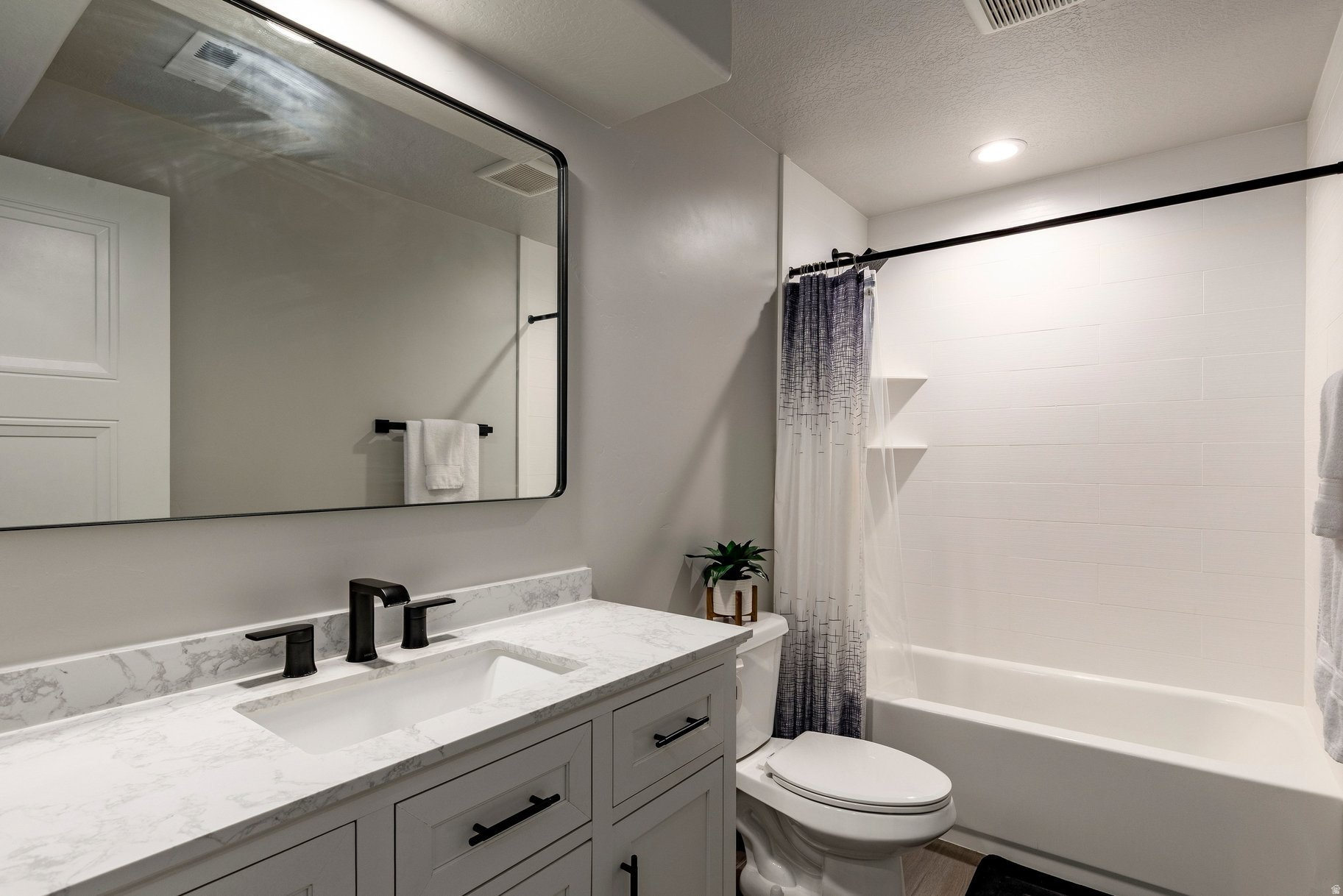 TUSCANY - Residential