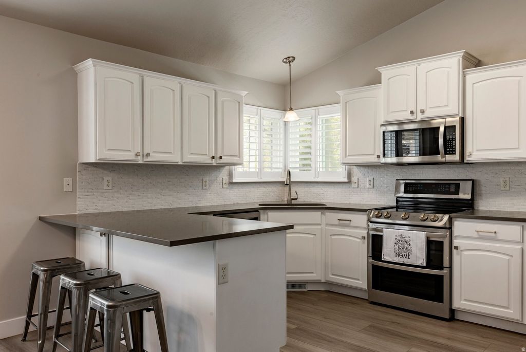 Photo of 5528 W AUGUSTUS WAY, Herriman, UT 84096 (MLS # 2152586)