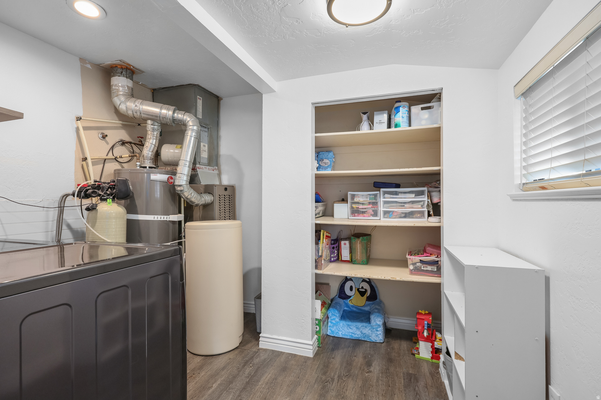 MARILYN ACRES - Residential