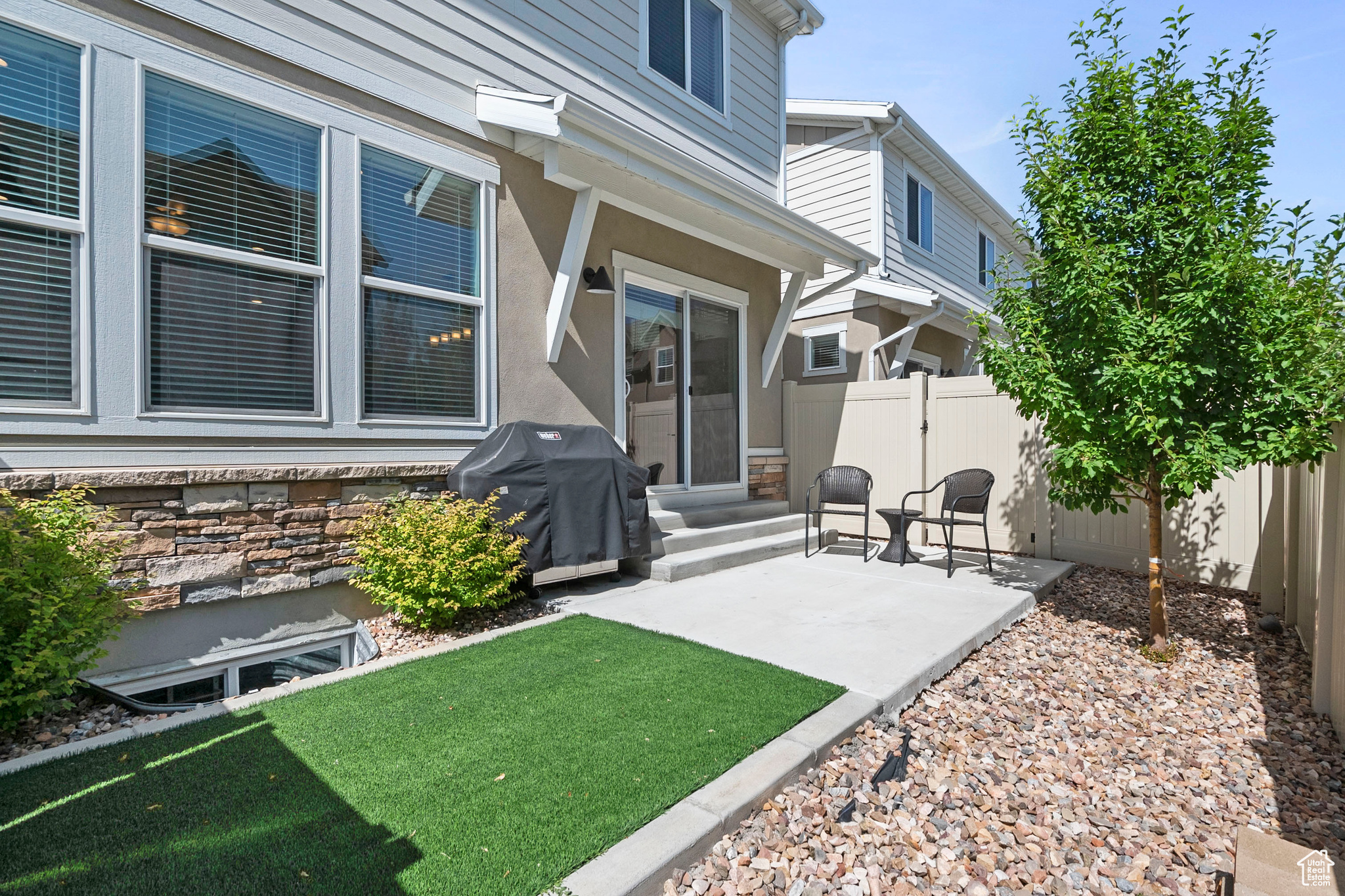 WEYBURN POINTE - Residential