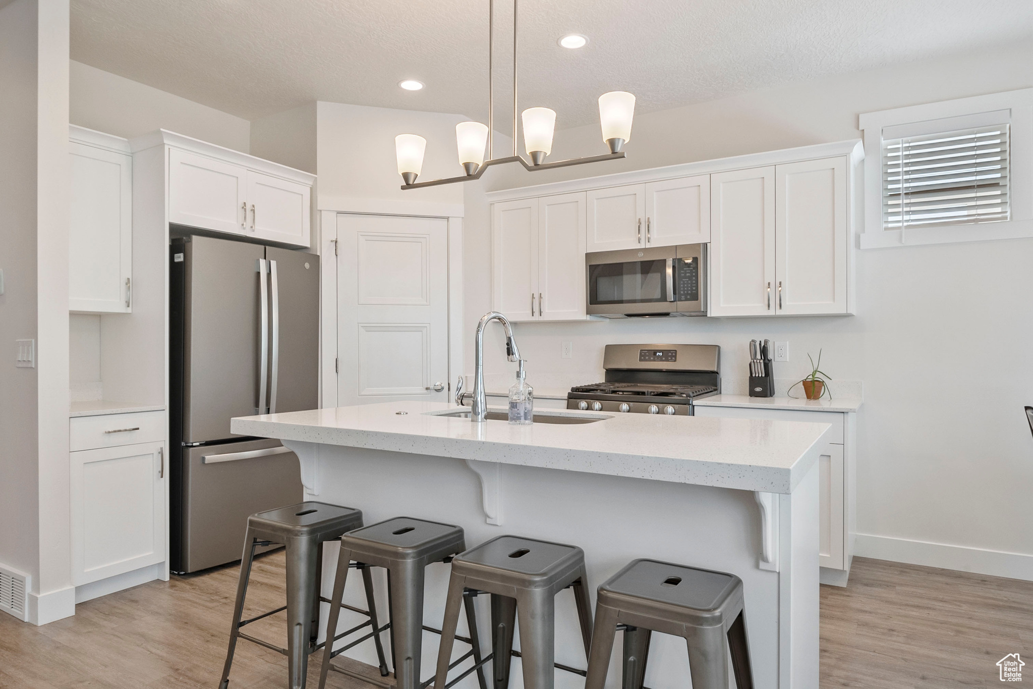 WEYBURN POINTE - Residential